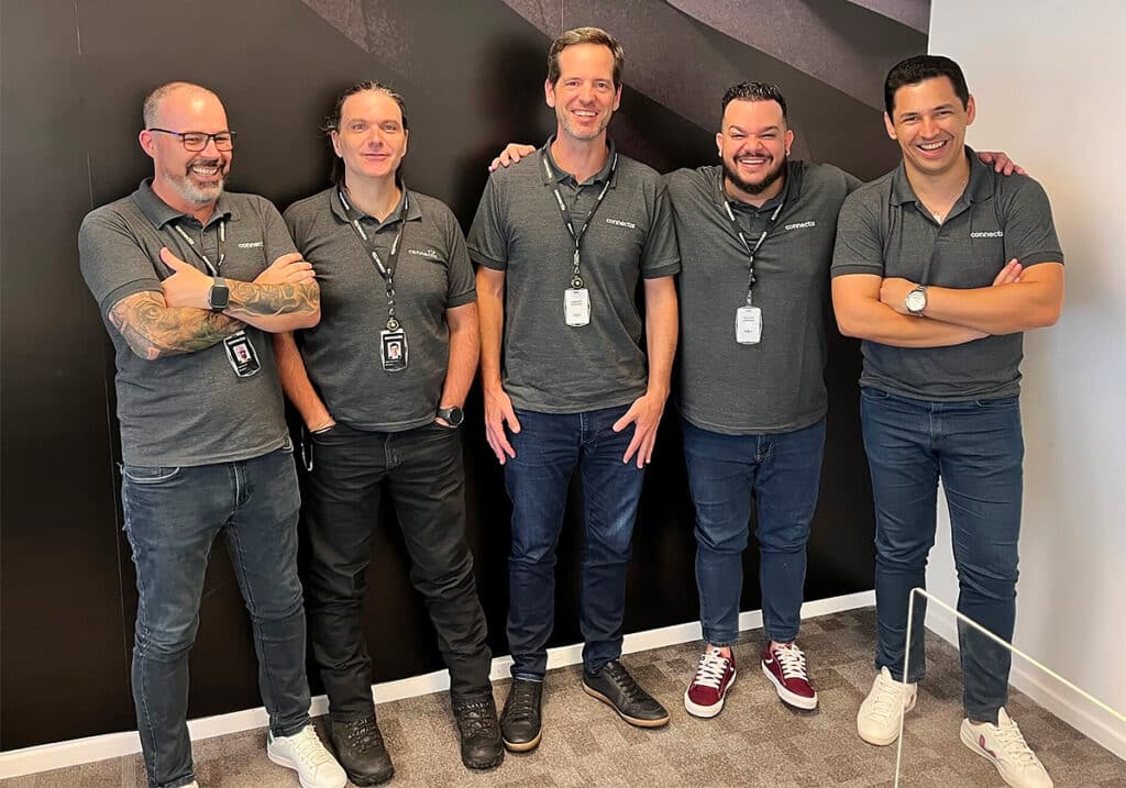 Felipe Ommundsen, Sales Manager at Connectis Brazil, and his team